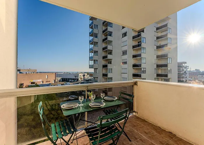 דירה A Avec Piscine Et Parking - Fr-1-433-148 *